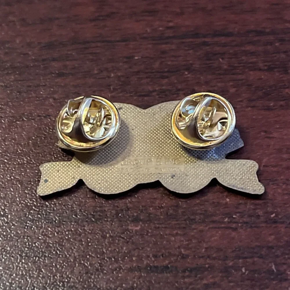 McDonald’s‎ NFL Football Helmets Employee Lapel Pin